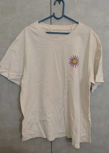H&amp;M 2022 Collection Oversized Cream Graphic Tshirt