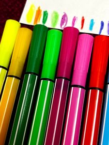 Sketch Pens With Minion Box (pack Of 12)🎨🖍️