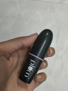 Plum Lipstick - Black Casing