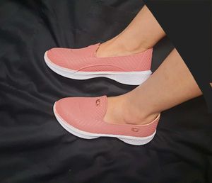 SHOE