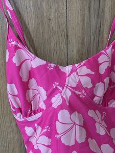 Pink Hibiscus Print Cropped Top