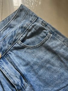 Wide Leg Jeans with Belt