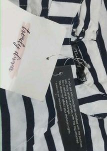 Sleeveless Crop Top