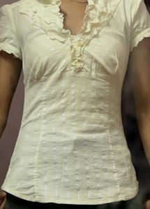 Pastel Yellow Ruffled V-Neck Fitted Top
