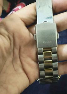 Elegant Gold Guess Watch