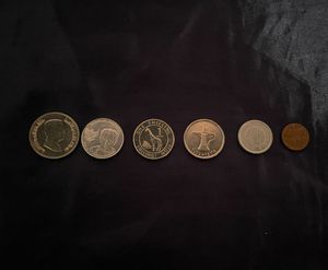 6 Foreign Countries Coin Set