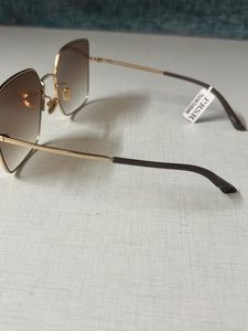 Stylish Geometric Frame Sunglasses