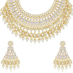 Exquisite Kundan Necklace &amp; Earrings Set