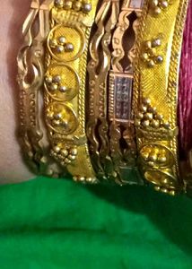 Golden gold plated Bangle Set
