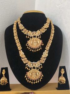 Gold finish combo set with earrings