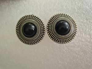 Boho Stud Earrings with Black Stone-Unused