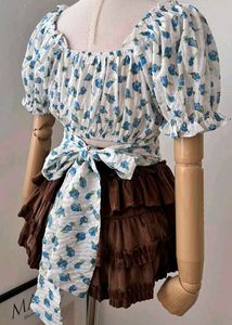 Women's White &amp; Blue Floral Top