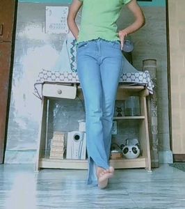 Stylish Split Hem Jeans