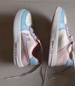 Kids 7-7.5 years Girls Sneakers