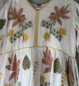 Embroidered White Cotton Kurta
