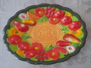Beautiful  decorative Salad tray.