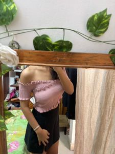 pre loved Off shoulder crop top