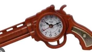 Unique Gun-Shaped Desk Clock