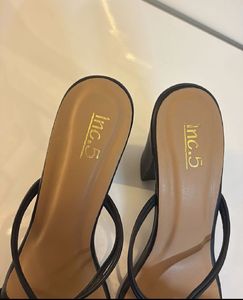 Stylish Black Block Heel Sandals