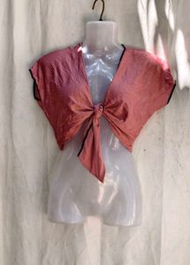 Chic Pink Tie-Front Crop Top