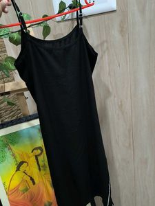 Women Solid Viscose Rayon Straight Kurta( Black)