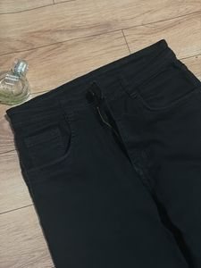 straight fit black jeans