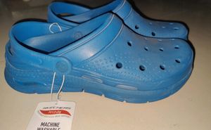 Skechers Men's Blue Crocs. Like New. No Offer Coin