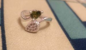 Leaf Design Gemstone Ring pure silver