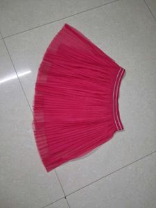 Chic Pink Pleated Tulle Skirt