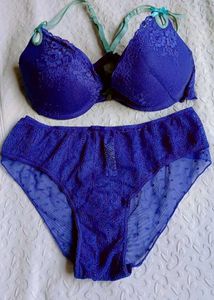 Lace Bra &amp; Panty Set