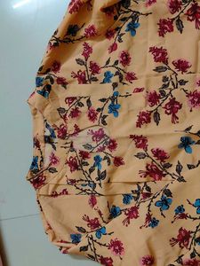 Floral Print Long Sleeve Top