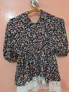 Floral Lace Trimmed top