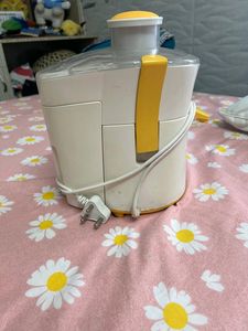 Prestige Pcj 5.0 Juicer (White/Yellow)