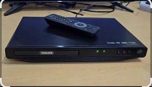 Philips CD/DVD Player With Remote