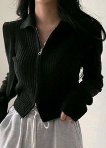 ୭ ᵎᵎ 🧁Black Zipper crop Knit Sweater🖤