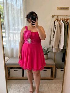 Chic Pink One-Shoulder Party Dress