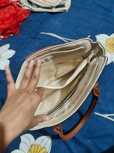 Stylish Lavie Handbag
