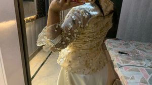 Elegant Cream Embroidered trail gown🎀🩷🦋