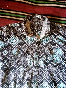 Men's Graphic Print Button-Up Shirt