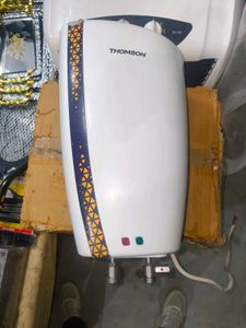 Thomson 5 L instant water geyser