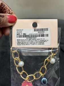 Gold Chain Bracelet with Flower Charm