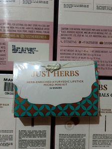 Four makeup kits and 1 Lipstick Kit