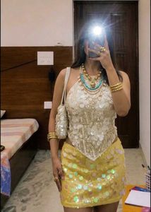 HALTER NECK SEQUIN TOP