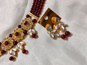 Maroon Floral Necklace 03
