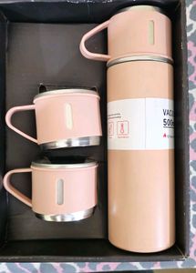 Insulated Vacuum Flask with Cups