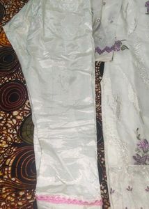 Pakistani Suit With Net Dupatta