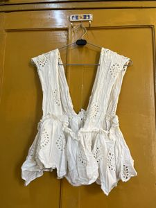 a cute white top