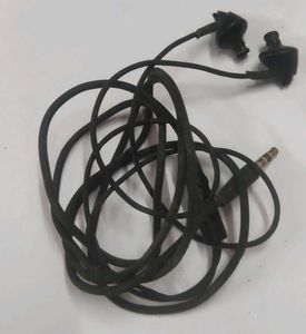 Black Wired Earphones