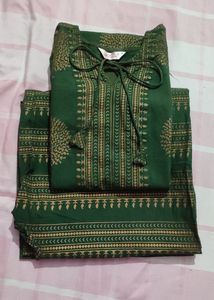 Meeranshi Women's Rayon Printed Kurta with Palazzo