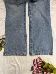 Women Straight Fit Blue Jeans